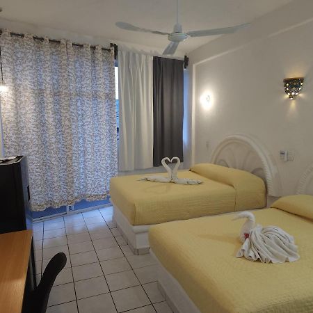 Lovely Studio Apartment With Balcony Ac & Wi-Fi, Minutes From Downtown! Сіуатанехо Екстер'єр фото