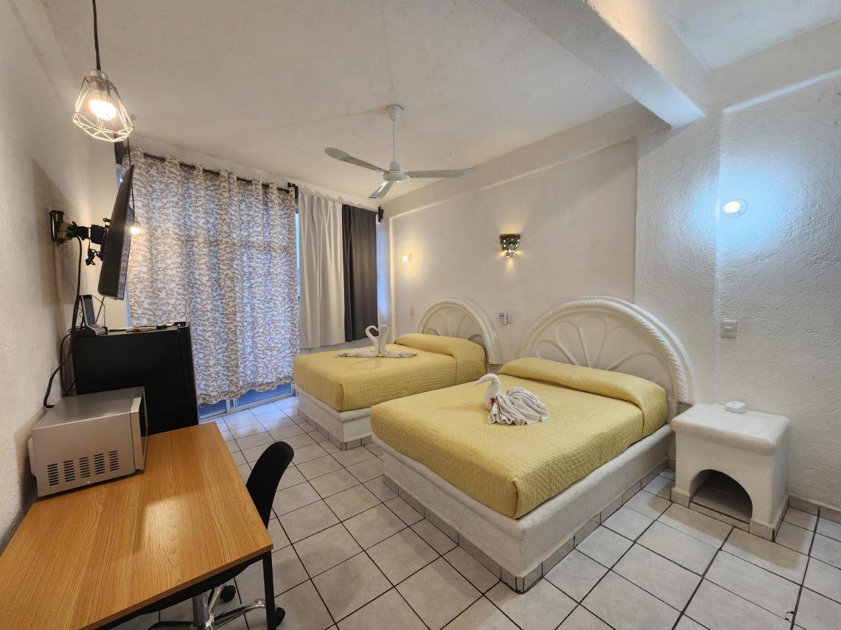 Lovely Studio Apartment With Balcony Ac & Wi-Fi, Minutes From Downtown! Сіуатанехо Екстер'єр фото